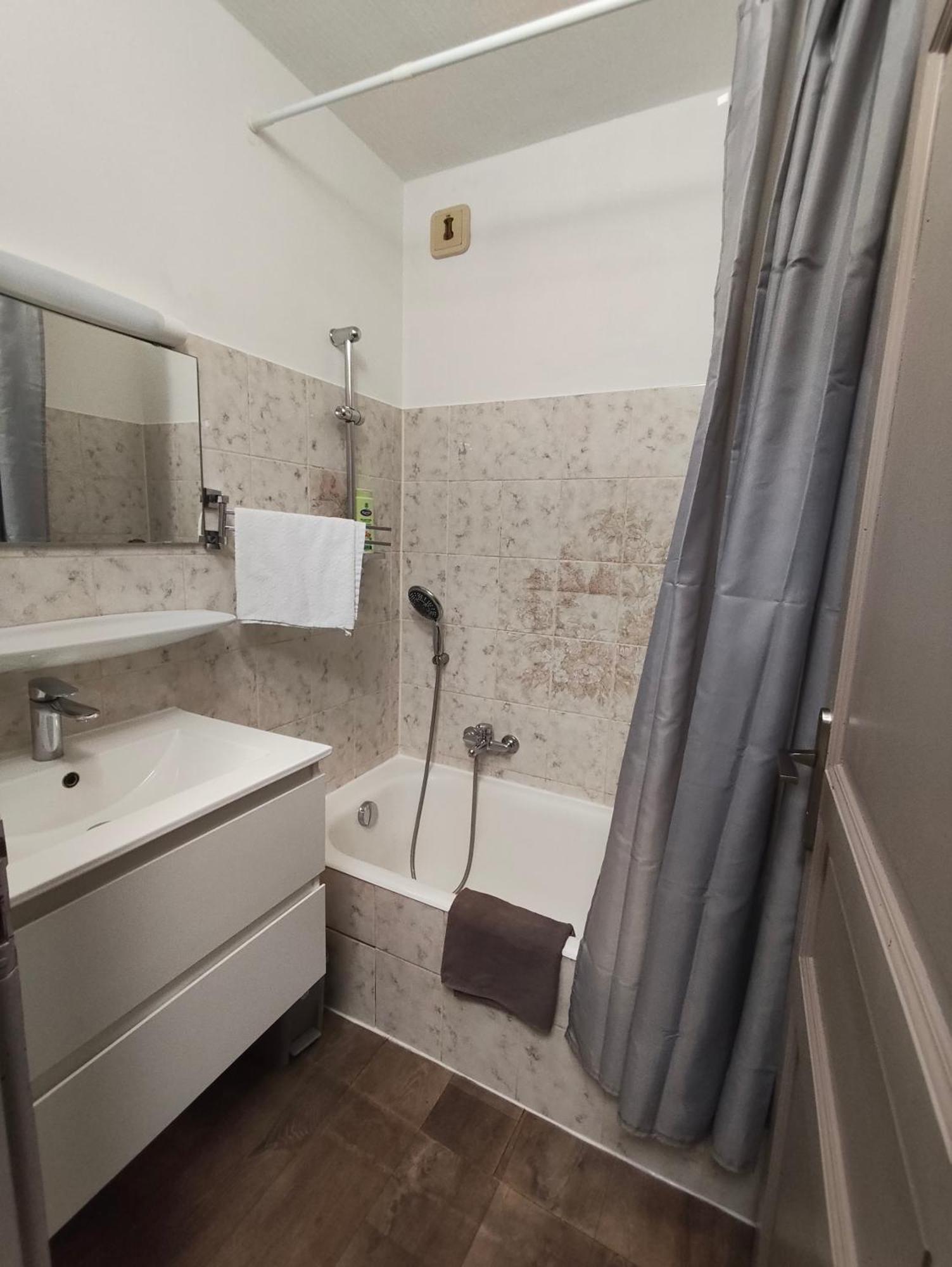 Nart&Niar Apartment Annemasse Exterior foto
